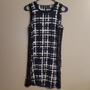 Sleeveless sheath dress